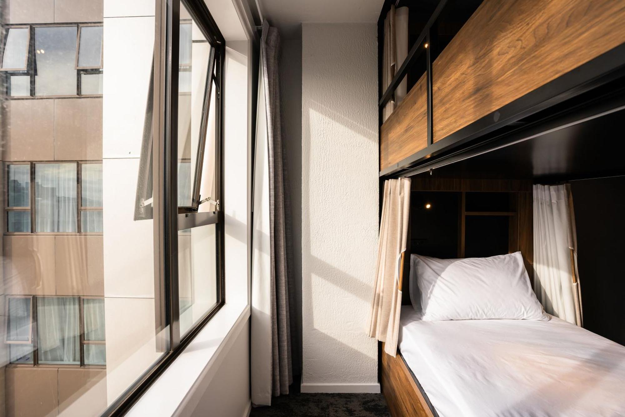 วายเอชเอ เวลลิงตั้น Hostel เวลลิงตัน ภายนอก รูปภาพ A room at the hotel